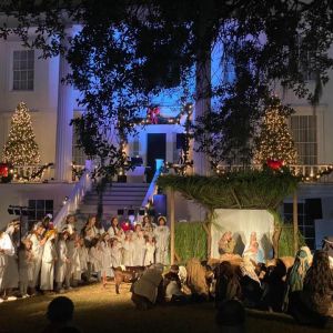 12/10: St. Mary's Live Nativity