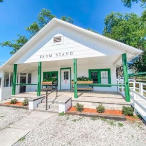 Branford Farm Stand